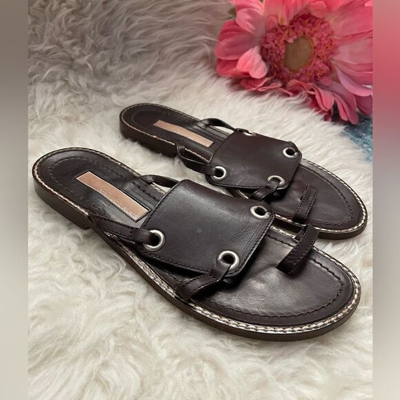 Michael Kors Toe Ring Thongs Leather Sandals 7.5 - Picture 1 of 7
